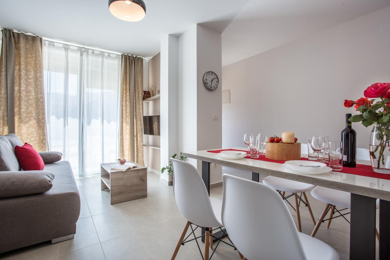Apartments Viktorija 2 Башка Экстерьер фото